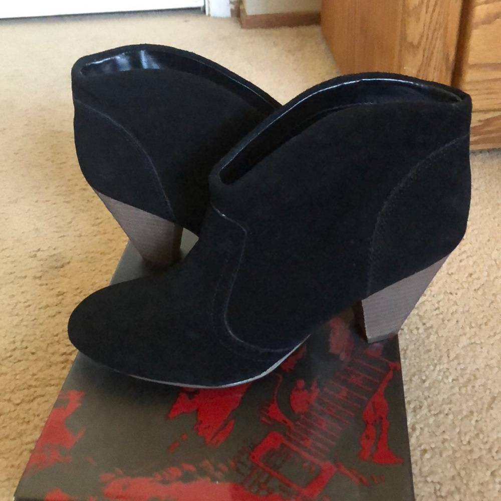 Carlos by Carlos Santana booties